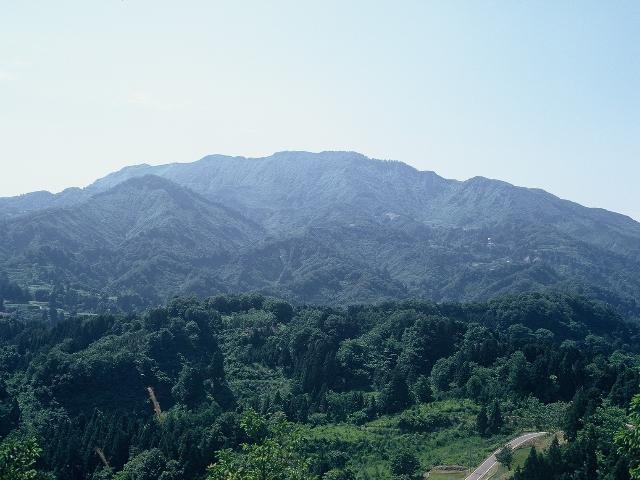 刈羽黒姫山