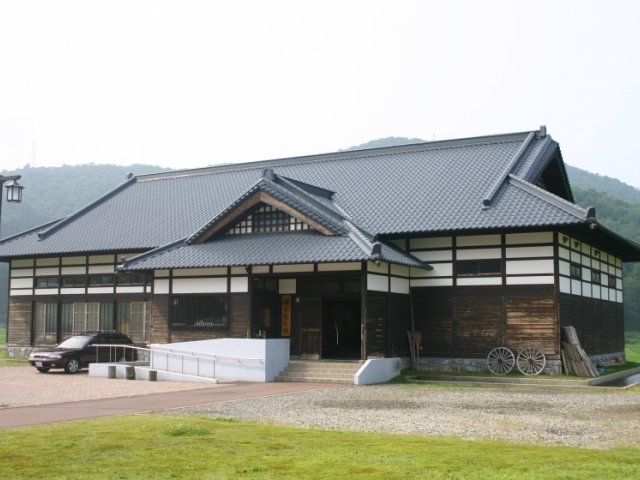 綾子舞会館